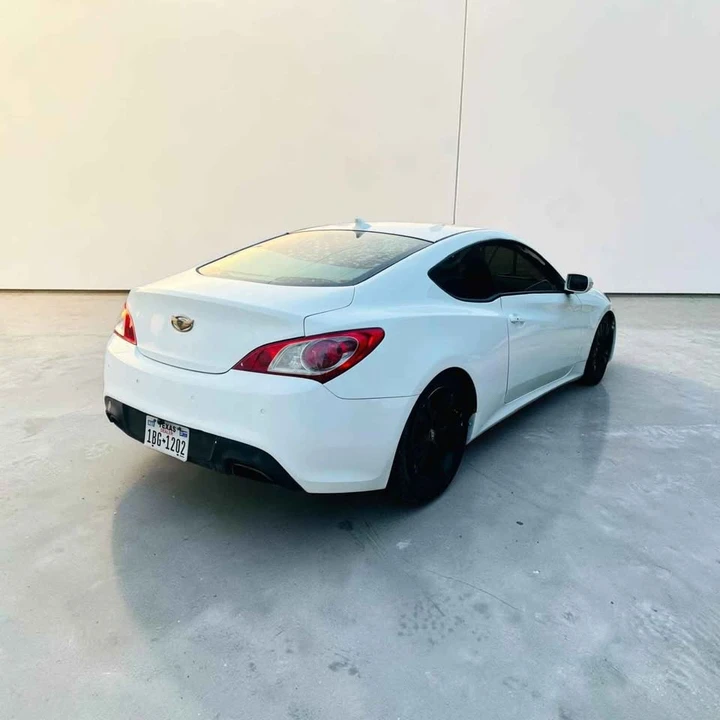 2012 Hyundai Genesis Coupe - Image 6 of 13