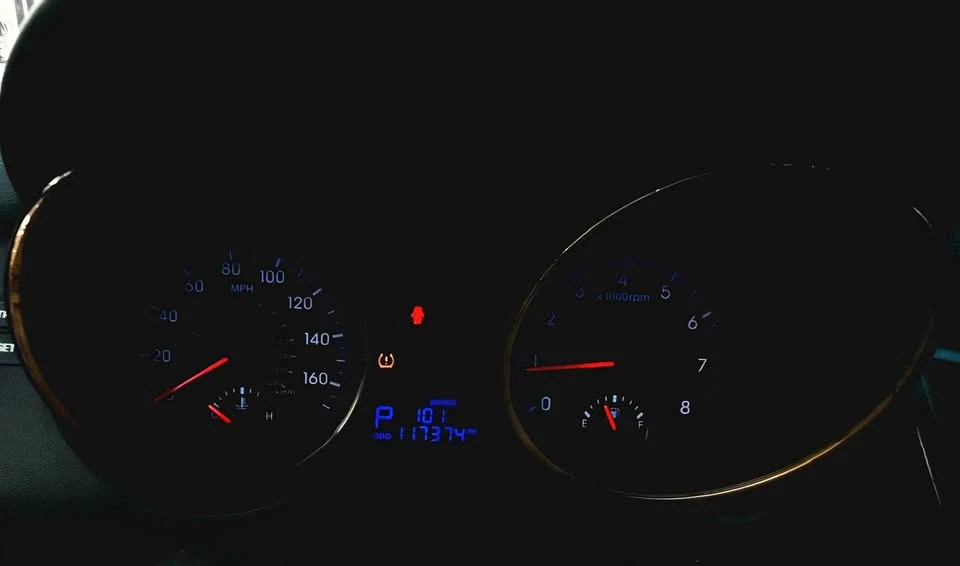 2012 Hyundai Genesis Coupe - Image 12 of 13