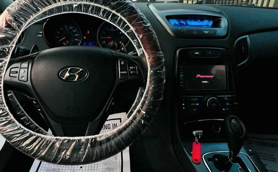2012 Hyundai Genesis Coupe - Image 11 of 13