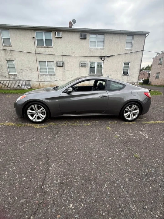 2012 Hyundai Genesis Coupe - Image 2 of 6