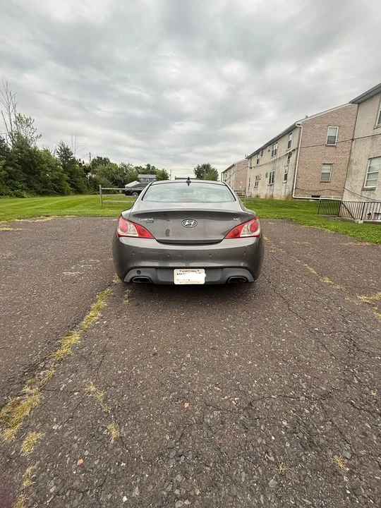 2012 Hyundai Genesis Coupe - Image 4 of 6