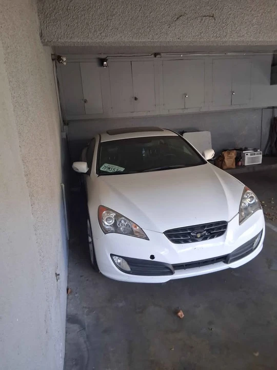 2012 Hyundai Genesis Coupe - Image 3 of 13