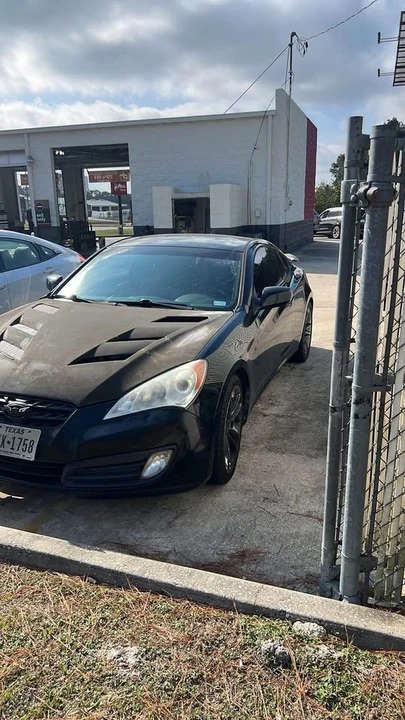 2012 Hyundai Genesis Coupe - Image 5 of 6