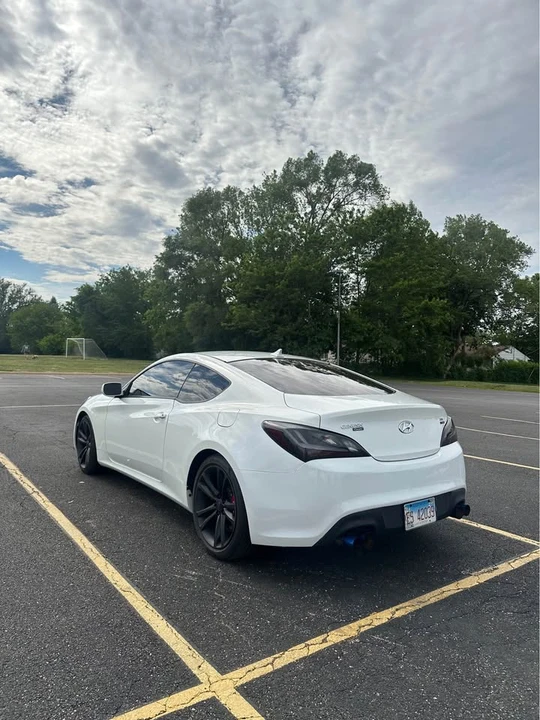 2012 Hyundai Genesis Coupe - Image 2 of 15