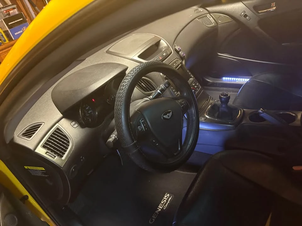 2012 Hyundai Genesis Coupe - Image 2 of 8
