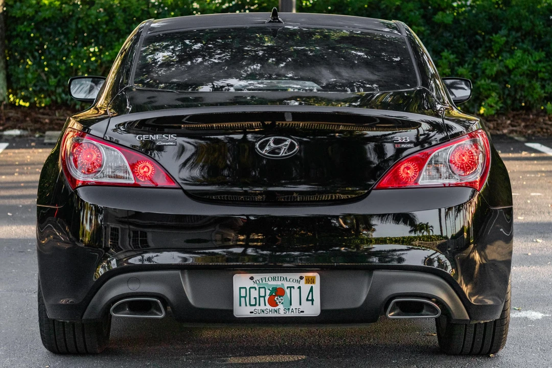 2012 Hyundai Genesis Coupe - Image 5 of 31