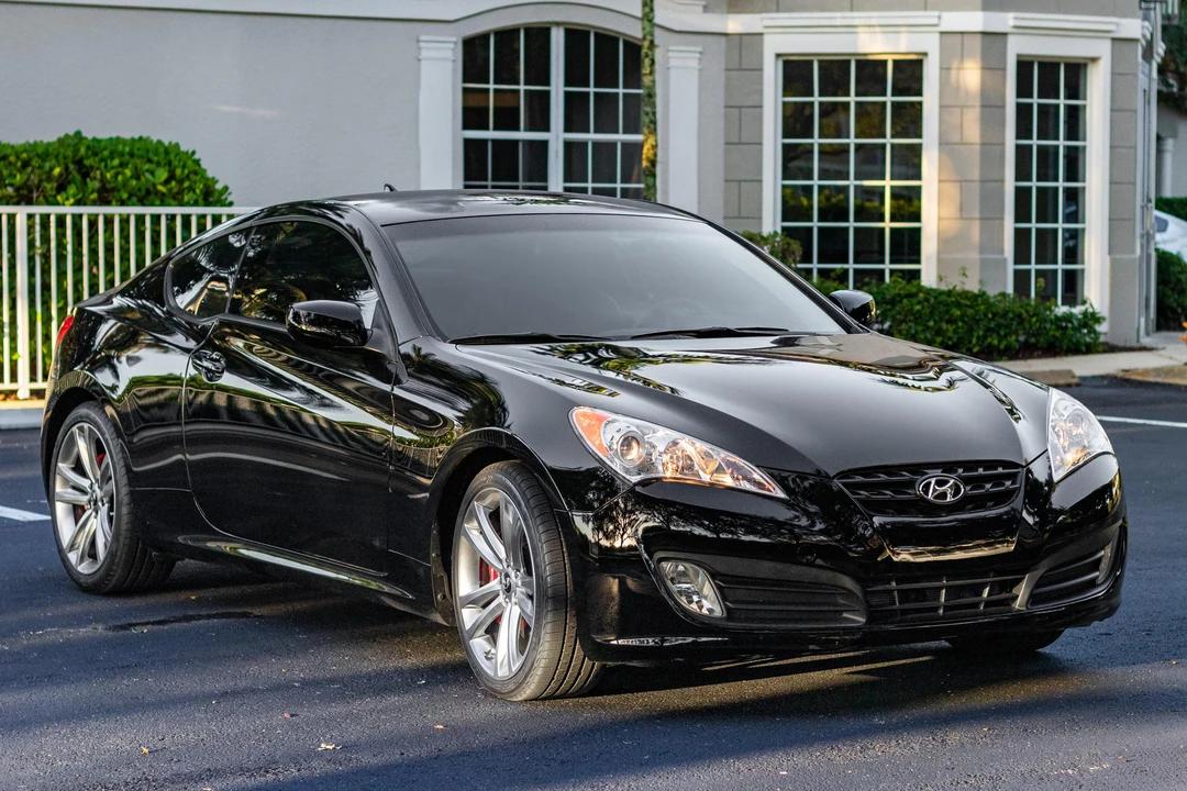 2012 Hyundai Genesis Coupe - Image 8 of 31