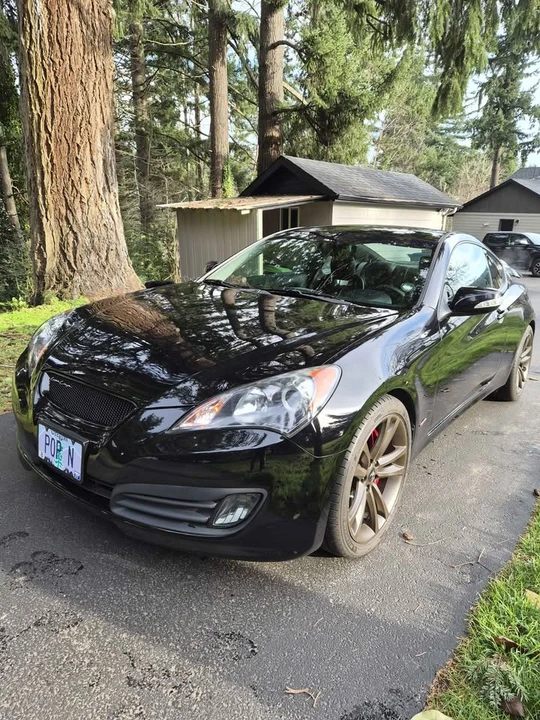 2012 Hyundai Genesis Coupe - Image 12 of 18