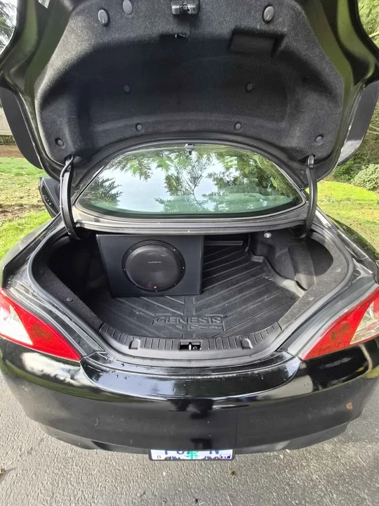 2012 Hyundai Genesis Coupe - Image 9 of 18