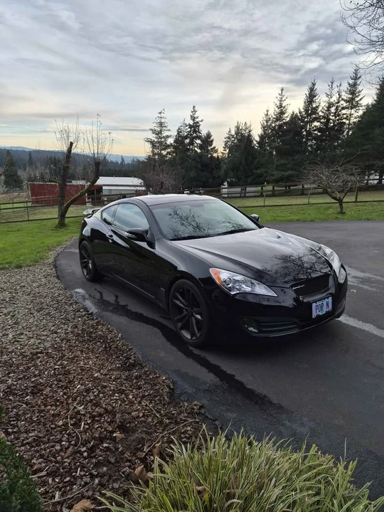 2012 Hyundai Genesis Coupe - Image 16 of 18