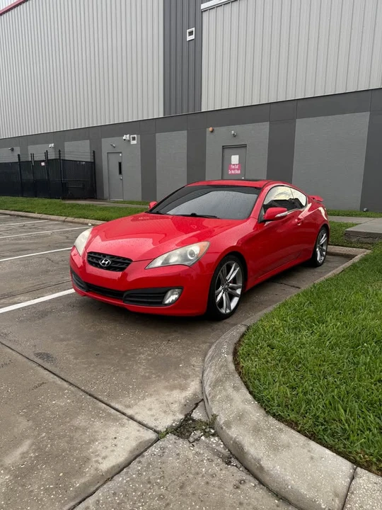 2012 Hyundai Genesis Coupe - Image 2 of 10