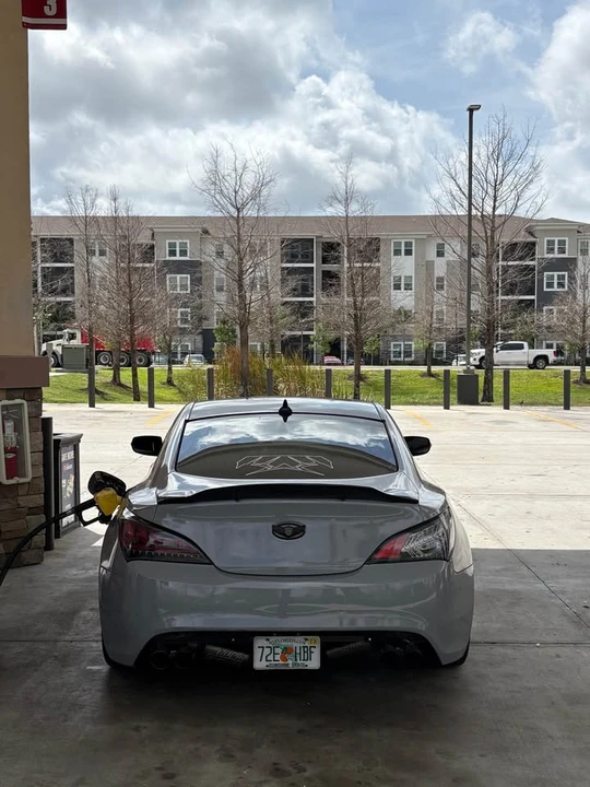 2012 Hyundai Genesis Coupe - Image 5 of 10