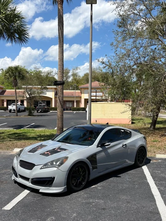 2012 Hyundai Genesis Coupe - Image 4 of 10