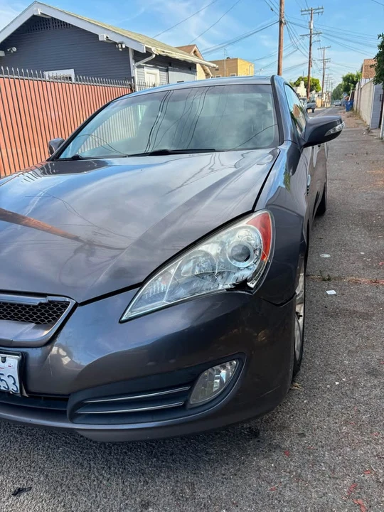 2012 Hyundai Genesis Coupe - Image 4 of 11