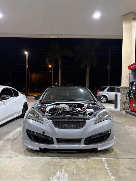 2012 Hyundai Genesis Coupe - Image 2 of 10