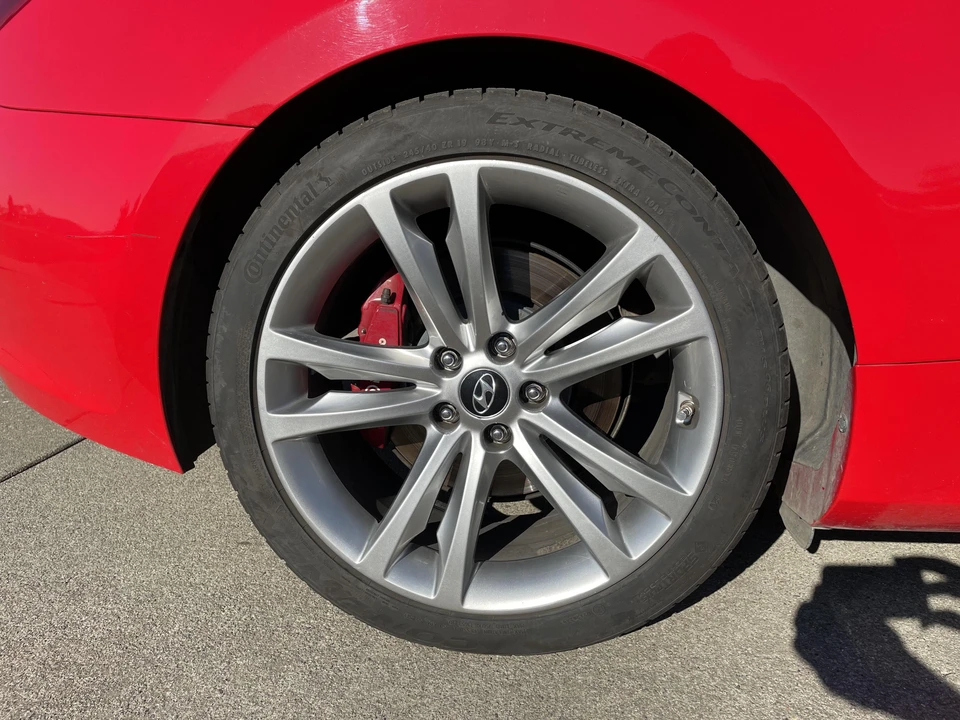 2012 Hyundai Genesis Coupe - Image 27 of 29
