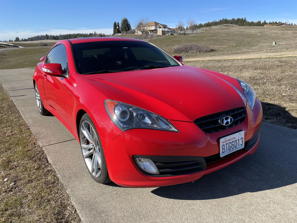 2012 Hyundai Genesis Coupe - Image 17 of 29