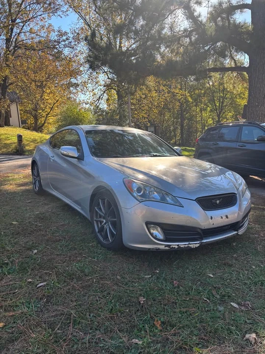 2012 Hyundai Genesis Coupe - Image 8 of 8