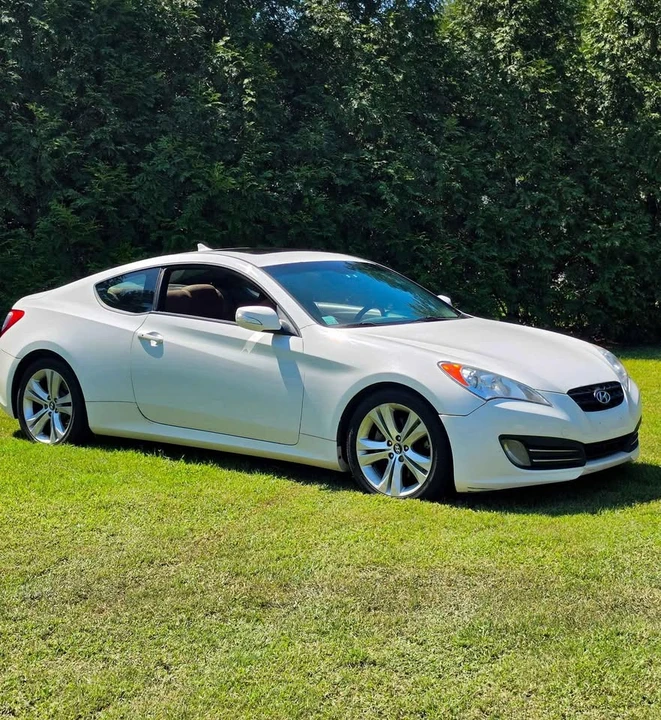 2012 Hyundai Genesis Coupe - Image 11 of 11