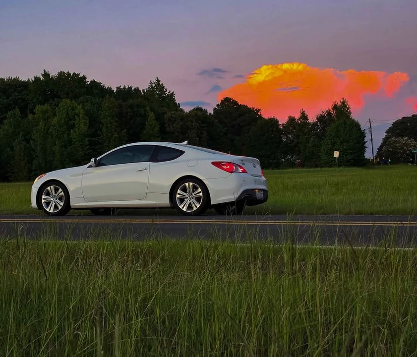 2012 Hyundai Genesis Coupe - Image 6 of 11