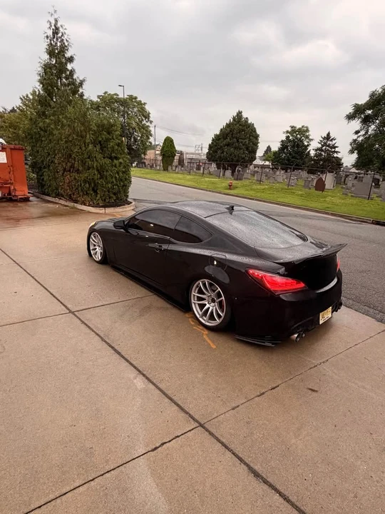 2012 Hyundai Genesis Coupe - Image 5 of 13