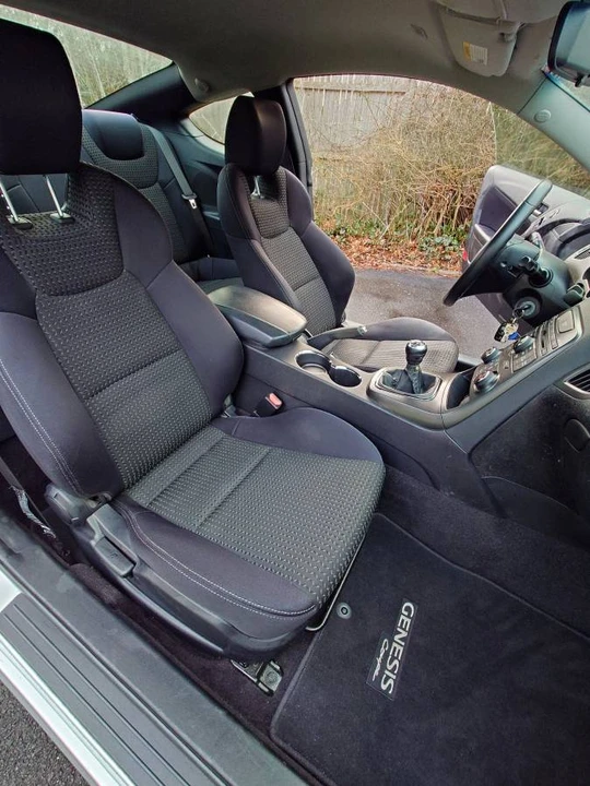 2012 Hyundai Genesis Coupe - Image 6 of 16