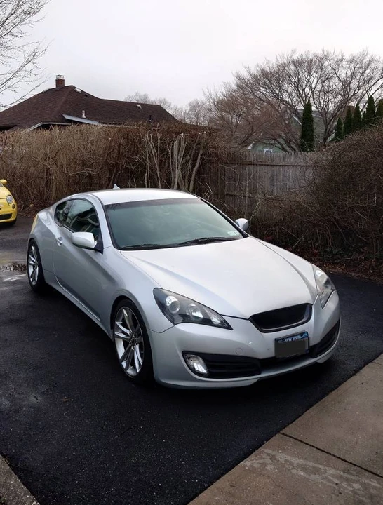 2012 Hyundai Genesis Coupe - Image 2 of 16