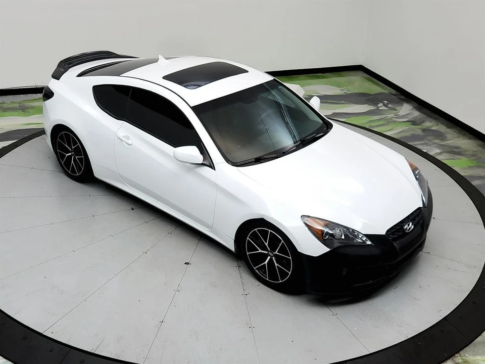 2012 Hyundai Genesis Coupe - Image 30 of 31