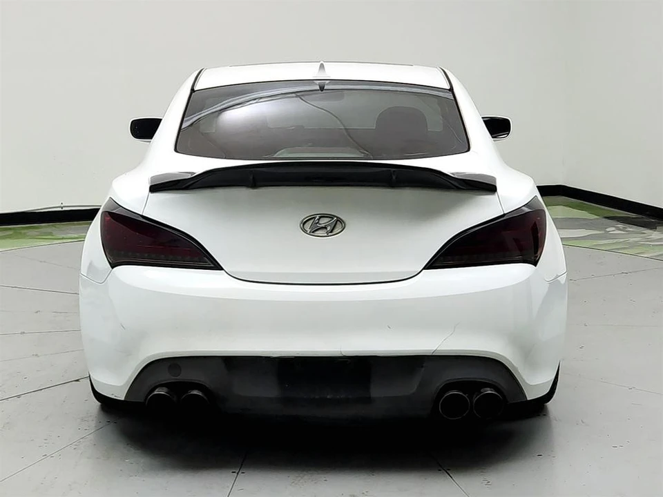 2012 Hyundai Genesis Coupe - Image 6 of 31