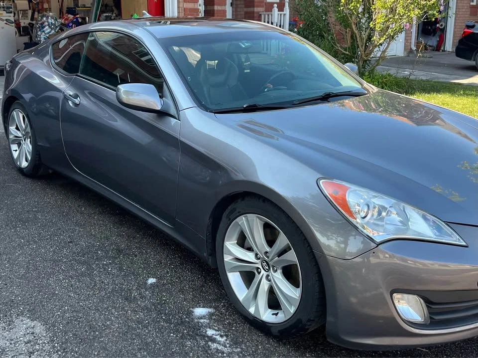 2012 Hyundai Genesis Coupe - Image 4 of 10