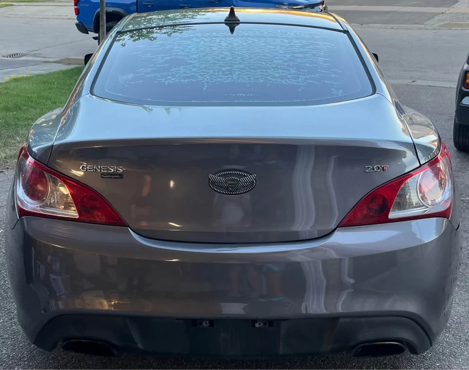 2012 Hyundai Genesis Coupe - Image 2 of 10