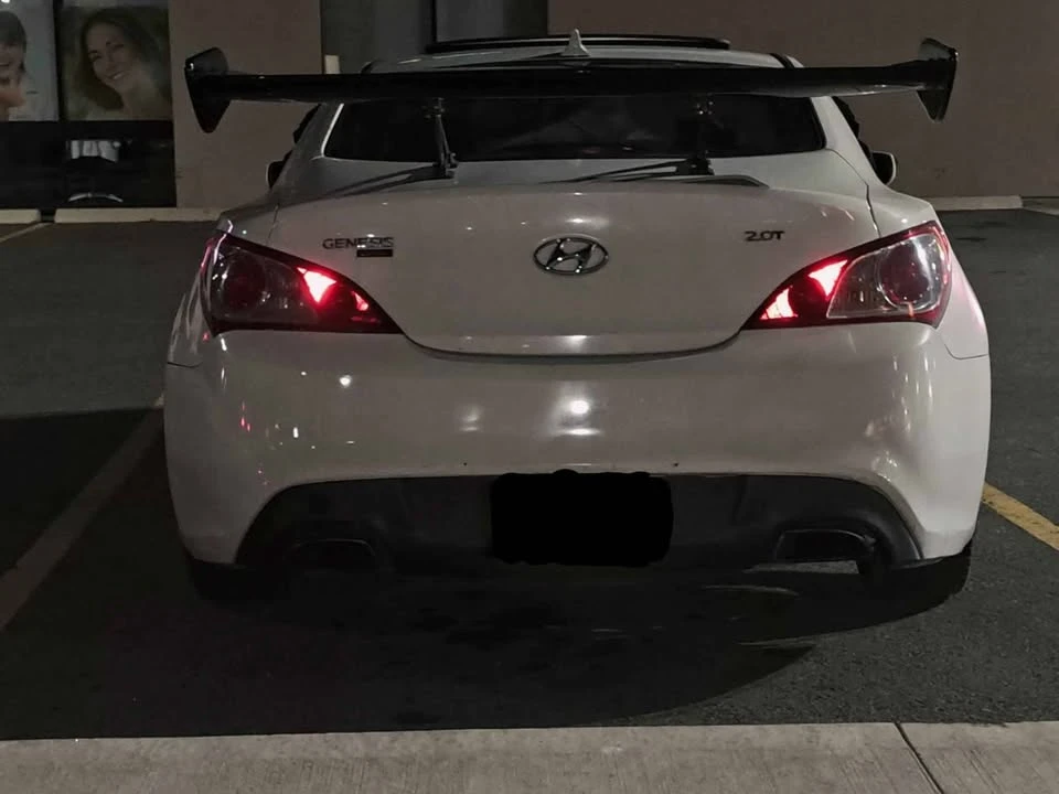 2012 Hyundai Genesis Coupe - Image 6 of 8