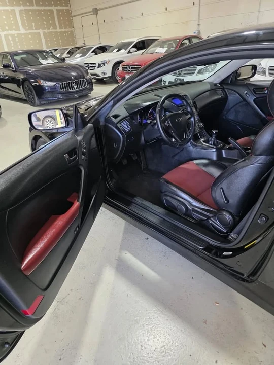 2012 Hyundai Genesis Coupe - Image 14 of 20