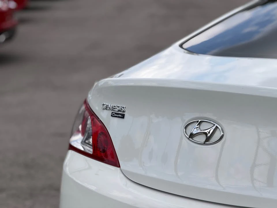 2012 Hyundai Genesis Coupe - Image 5 of 20