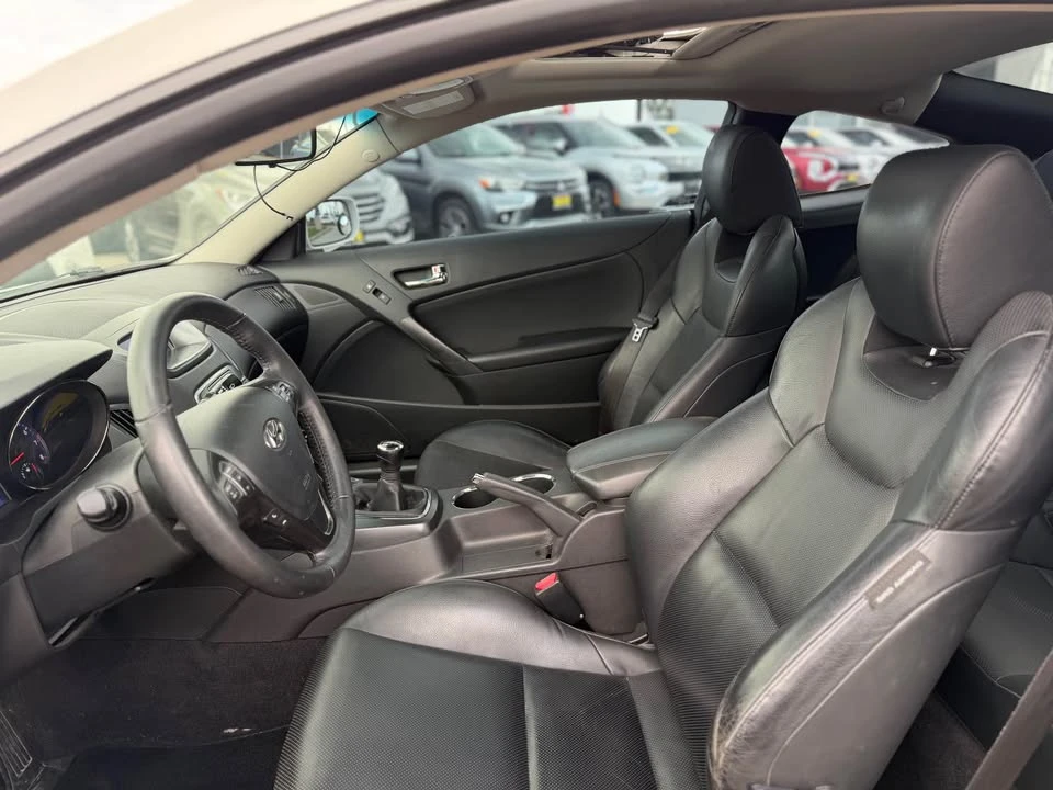 2012 Hyundai Genesis Coupe - Image 12 of 20