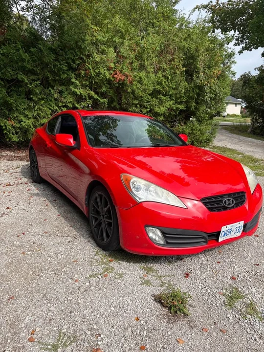 2012 Hyundai Genesis Coupe - Image 5 of 6