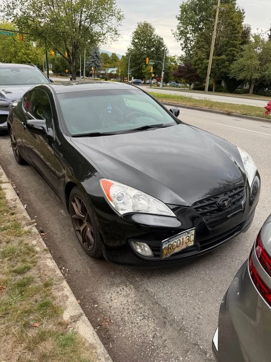2012 Hyundai Genesis Coupe - Image 5 of 20