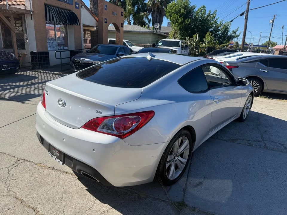 2012 Hyundai Genesis Coupe - Image 7 of 20