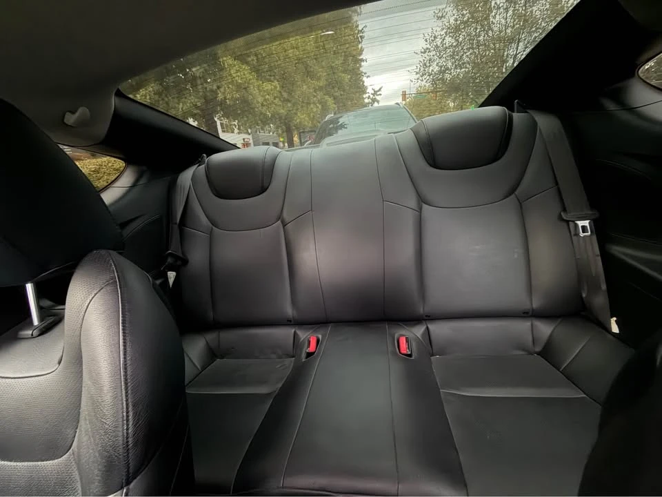 2012 Hyundai Genesis Coupe - Image 18 of 20