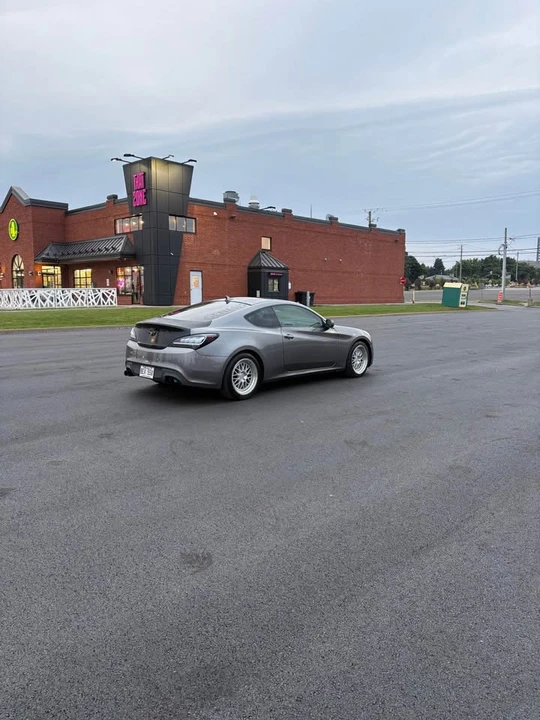 2012 Hyundai Genesis Coupe - Image 3 of 8