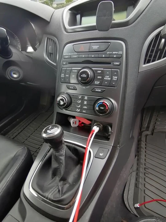 2012 Hyundai Genesis Coupe - Image 7 of 11