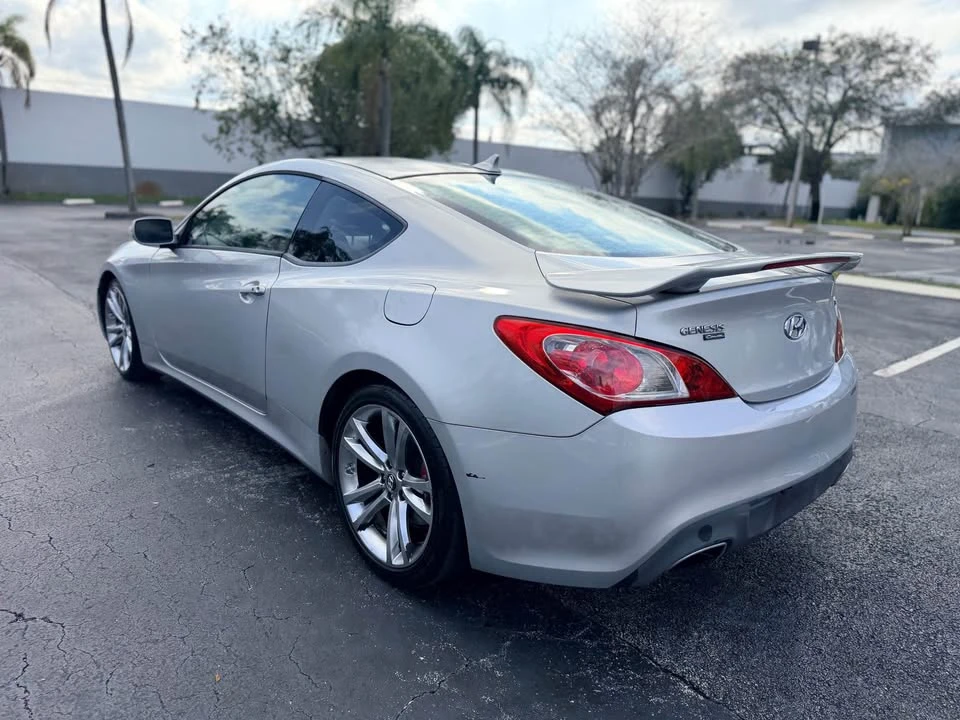 2012 Hyundai Genesis Coupe - Image 3 of 17