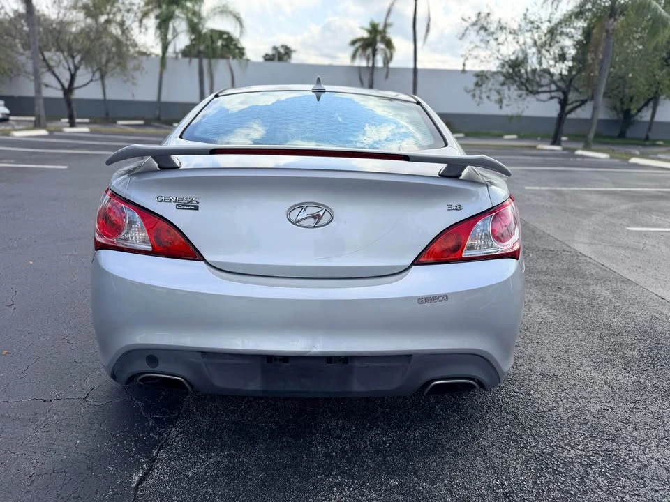 2012 Hyundai Genesis Coupe - Image 4 of 17