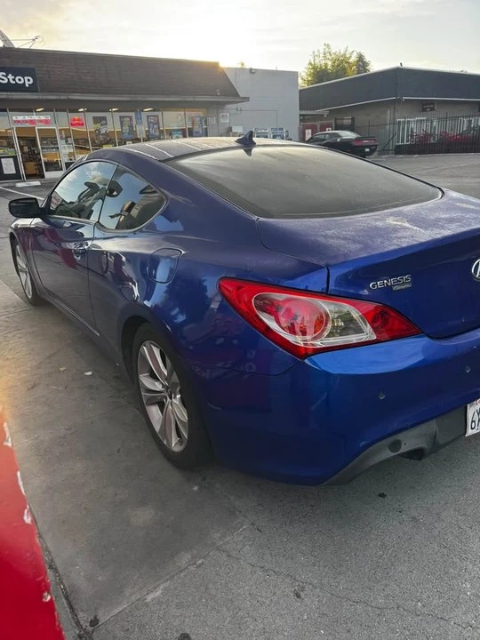 2012 Hyundai Genesis Coupe - Image 6 of 10