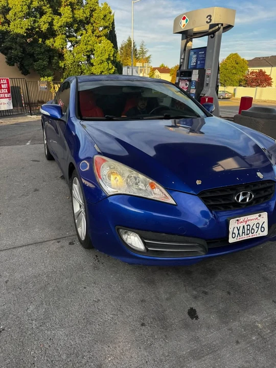 2012 Hyundai Genesis Coupe - Image 10 of 10