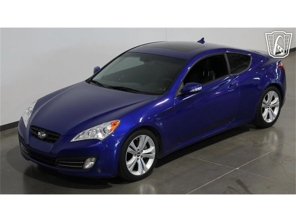 2012 Hyundai Genesis - Image 12 of 31