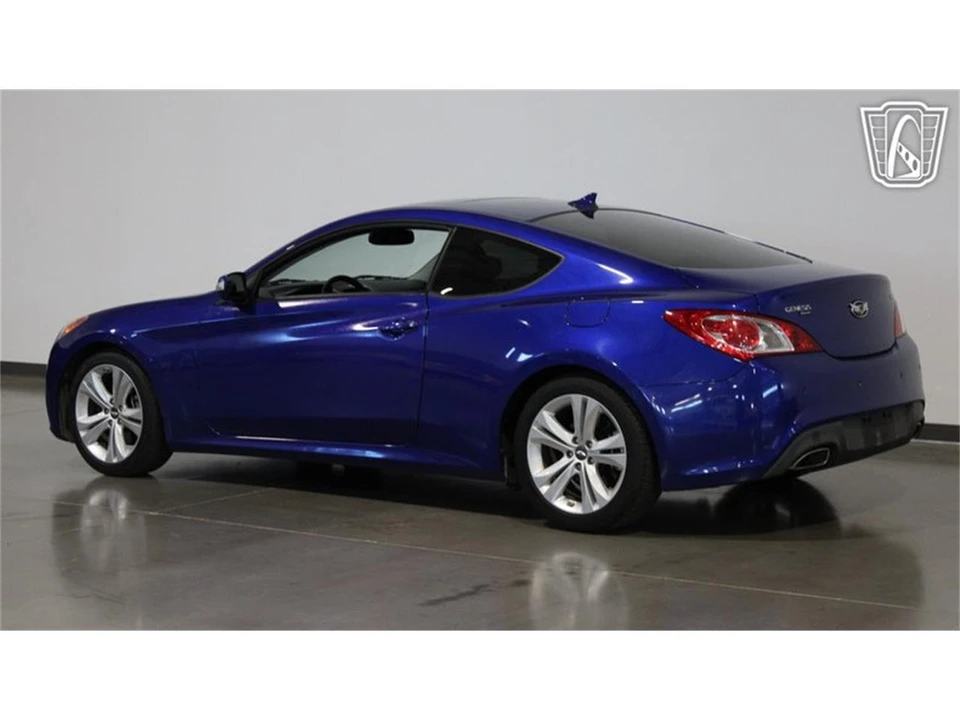 2012 Hyundai Genesis - Image 18 of 31