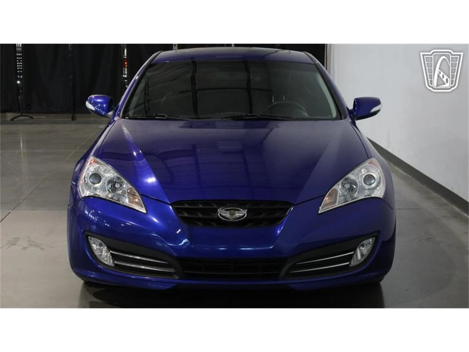 2012 Hyundai Genesis - Image 13 of 31