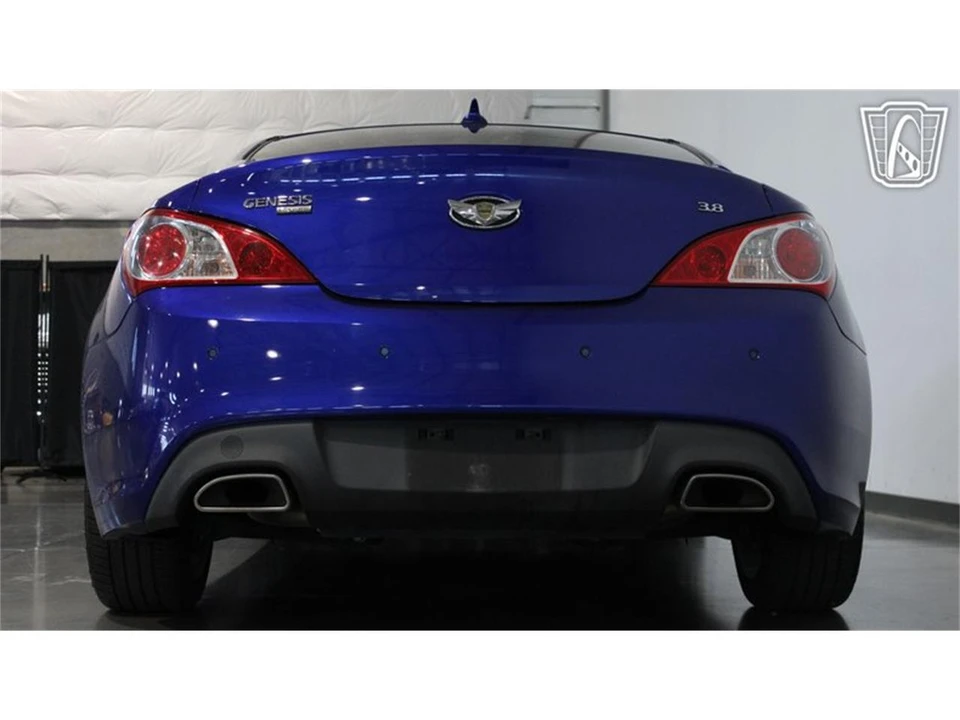 2012 Hyundai Genesis - Image 25 of 31