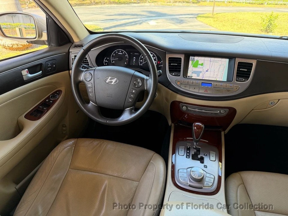 2012 Hyundai Genesis - Image 11 of 12